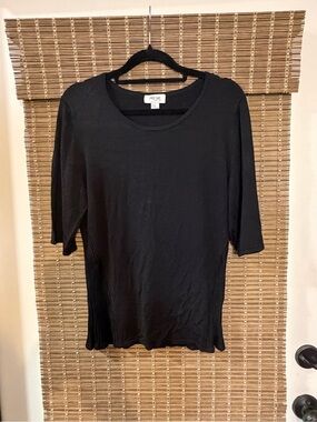 A80 Per Se Black Short Sleeve Scoop Neck Women's Top